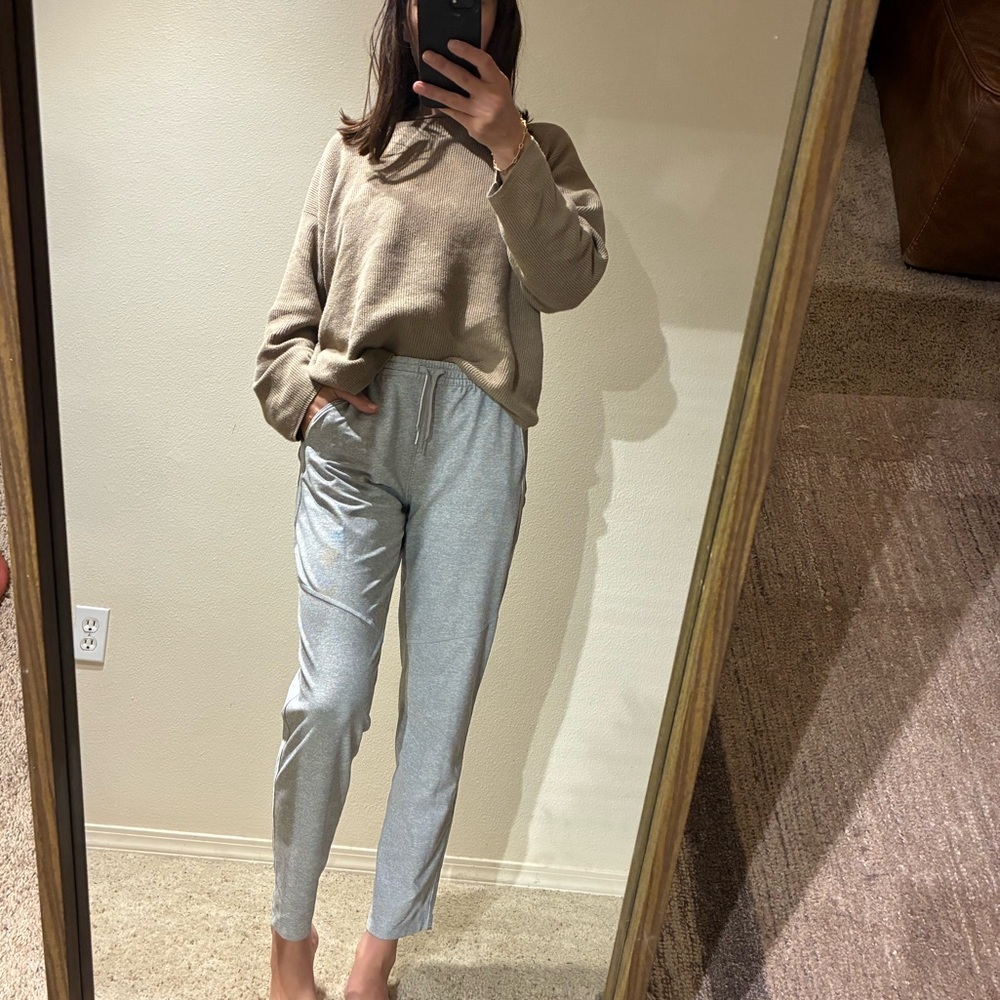 Outdoor Voices Women’s Joggers Sweatpants in Heathered Grey Size XS Loungewear